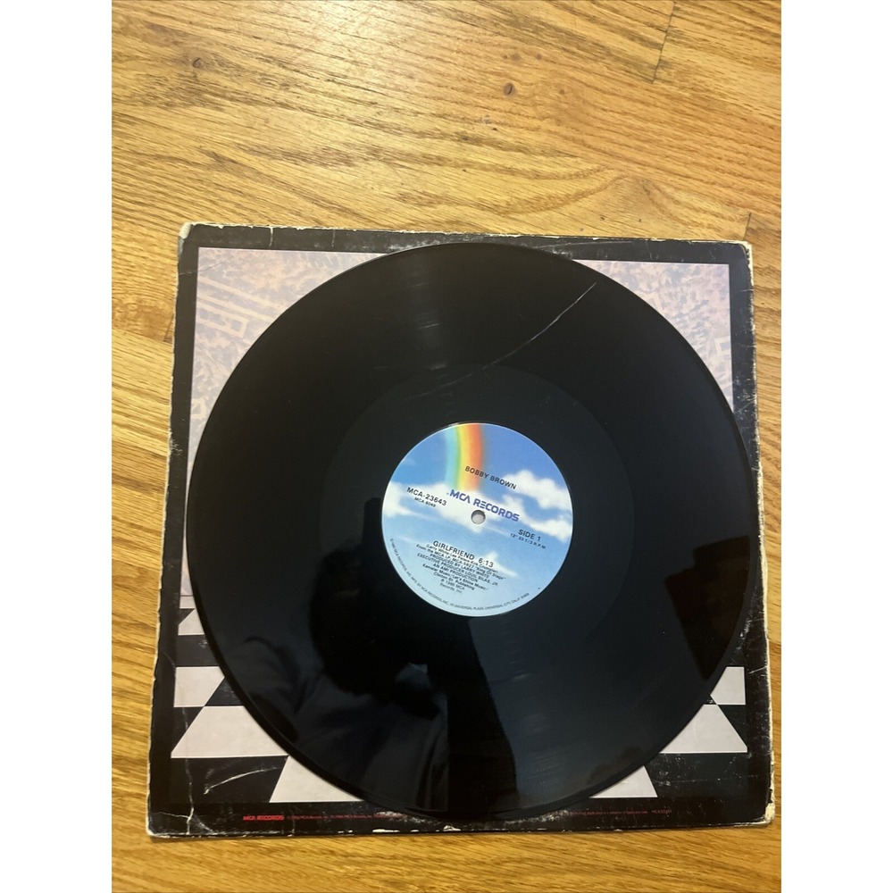 Bobby Brown Girlfriend Vinyl Mac-23643 - Picture 3 of 3